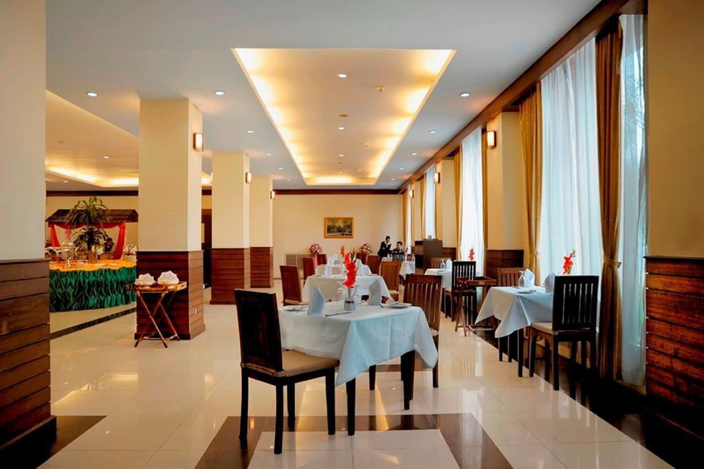 Hotel Янгон Экстерьер фото